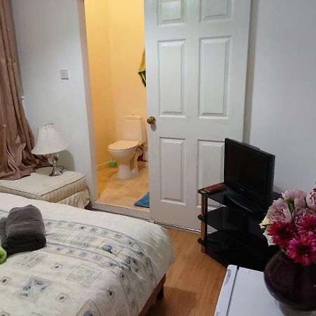 Spacious Double Room In Anfield Ливърпул Екстериор снимка