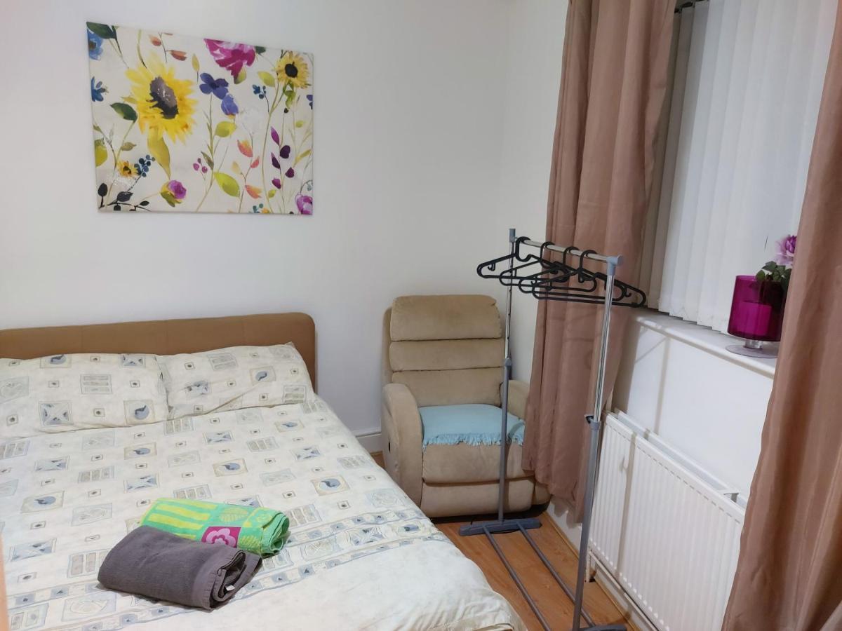 Spacious Double Room In Anfield Ливърпул Екстериор снимка