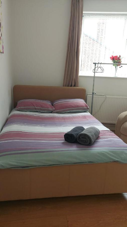 Spacious Double Room In Anfield Ливърпул Екстериор снимка
