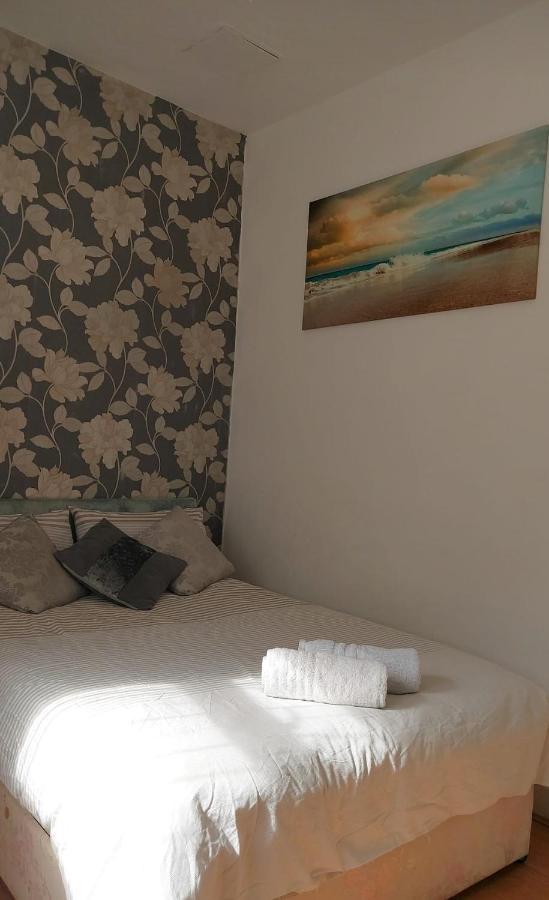 Spacious Double Room In Anfield Ливърпул Екстериор снимка